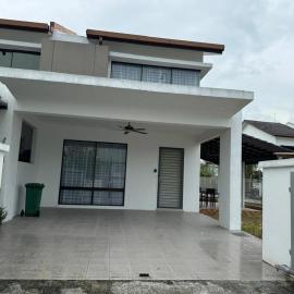 Kajang में, होटल Sungai Long Guesthouse
