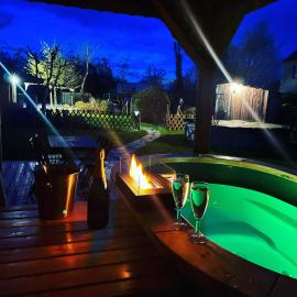 Gîte cottage à 5 min de Dinan avec bain nordique "Côté Jardin"