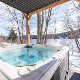 Chalets Lac à la Truite، فندق في سانت-أغاث-دي-مونت