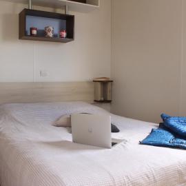 Camping La Venise de l'Ouest: La Ferté-Bernard şehrinde bir otel