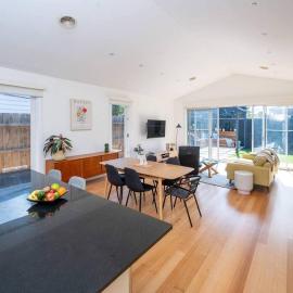 Spacious light-filled 3BD sanctuary in Northcote