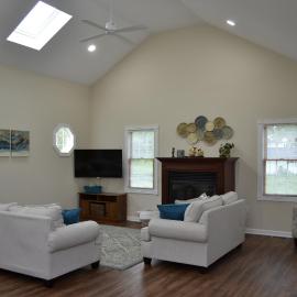 Spacious 2BD near Princeton, Cafes! Family, Backyard, Parking