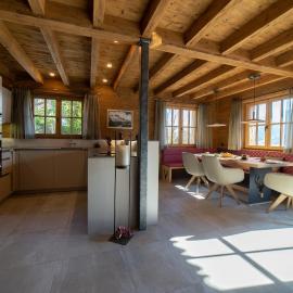 Chalet Hinterrugg - Luxury, Sauna, Whirlpool & Mountain View, hotell sihtkohas Wildhaus