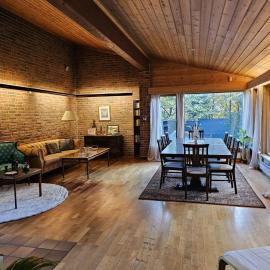Private room - 5 in a luxury villa CHALET STYLE: Oslo'da bir otel