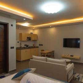 Sumix Hotel, מלון בNamulanda