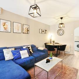 Elegant 2BR Aylesbury Home, Sleeps 4, Parking, Work, Leisure, Friendly