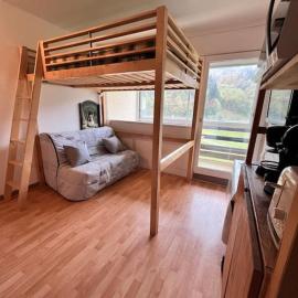 Studio au pied des pistes, hotell i Montferrier