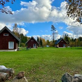 Sepa Puhkekeskus, hotell Käinas
