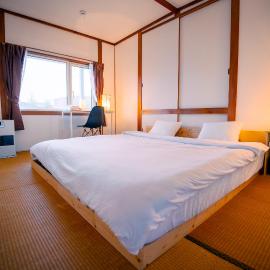 Winter Whale Lodge, hotel di Kutchan