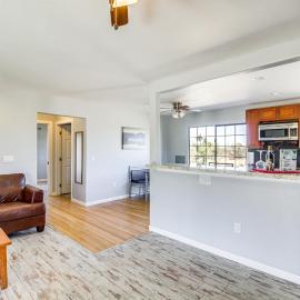 Secluded Marana Home w/ Viewing Decks + Privacy!, hotel a Marana
