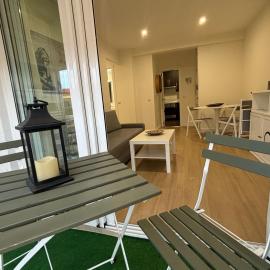 Espacioso Apartamento Familiar con terraza en Aranjuez - Confort, Tranquilidad y Netflix Incluido, khách sạn ở Aranjuez