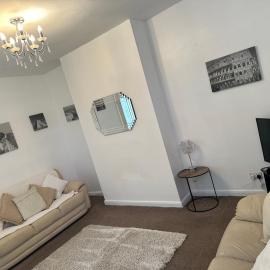 Home and Away, close to Preston Park and Yarm High street