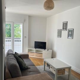 T2 Bayard - Quartier Mézières - 1 chambre -1 terrasse
