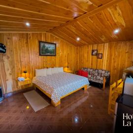 Hotel La Paz, מלון בפואהסיטו