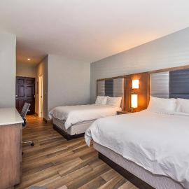Hidden Haven II - Large Studio Near Beach, hotel em Turtle Cove