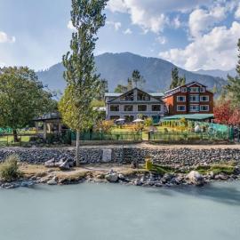 Hotel River View Resort, hotel i Pahalgam