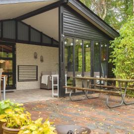 Charming Retreat by River, hôtel à Fårvang