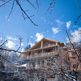 Zankhrpas A Himalayan Home - Manali, hotel a Manāli