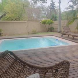 Gecko Cottages, hotel v mestu Hectorspruit
