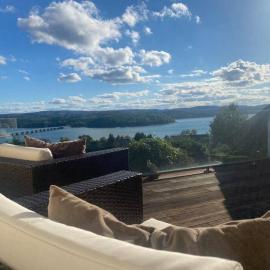Villa Kaja 1 - Kamin - Pool - traumhafter Seeblick, hotel Deleckében