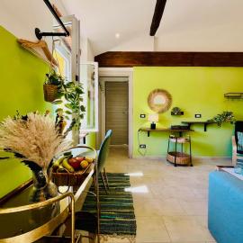 Casa Olive 53 Mare, hotel in La Spezia
