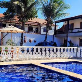 Refúgio Peró - Praia, piscina e churrasqueira