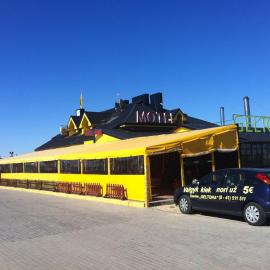 Geltona, hotelli kohteessa Šiauliai