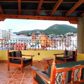 Plaza San Cayetano Panoramic House, hotel in Guanajuato