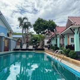 ไข่ปูพูลเกาะล้าน, hotel u gradu Ko Larn