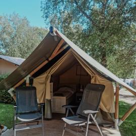 Safari tent XS - Camp La Belle Vie, hotell i Berdorf