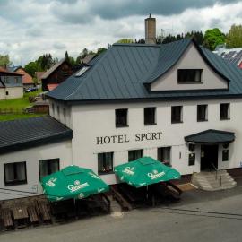 Horský hotel Sport، فندق في كورينوف