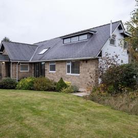 Falcon House, hotel a Whitworth