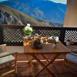 Aura de la Alpujarra – hotel w mieście Carataunas