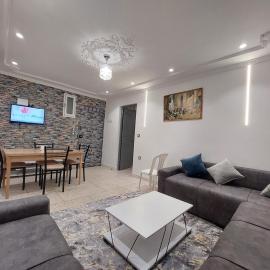 Studio new feeling climatisée, hotel in Ville Nouvelle