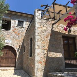 Leonidio Stone House, ξενοδοχείο στο Λεωνίδιο