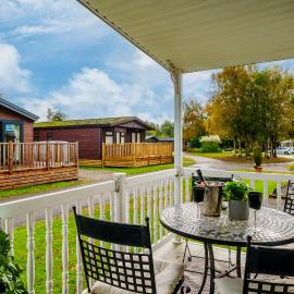 Peaceful 3-Bed Lodge ! Ideal for Families!, hotel i Warton