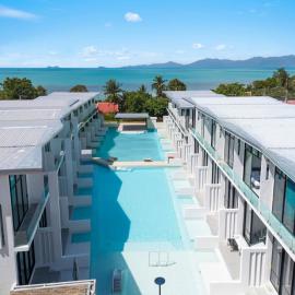 Beach Walk Condo 3br in Replay residence, hotel sa Bangrak Beach