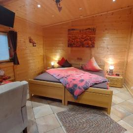 Pfalz-Apartment Mein Chalet - Einzigartig in Großkarlbach