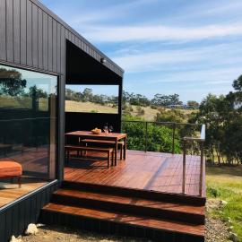 Architecturally Designed Rural Retreat 3 bedroom HOUSE or 1 bedroom CABIN with close to 170 five stars rating