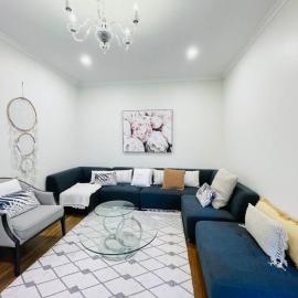 D141 Your Joyful Vacation, hotel a Braybrook