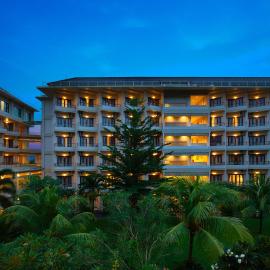 Lombok Raya Hotel, hótel í Mataram