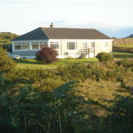 Erisgeir Sleeps 6 with Private Grounds