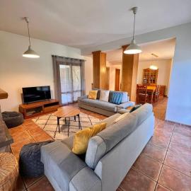 Villa Zocotin, hotel in Villanúa