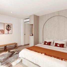 NEON ROSE Motel, hotel v destinaci Canggu