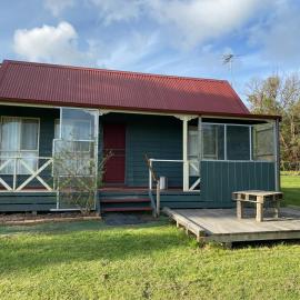 Classic Cabin, מלון בLangwarrin