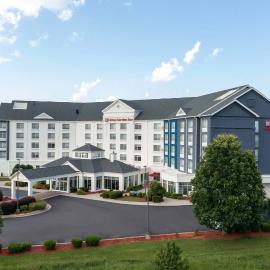 Viesnīca Hilton Garden Inn Roanoke Rapids pilsētā Ronoukrapidsa