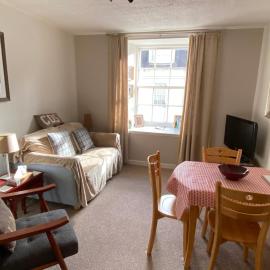 Cosy Central Apartment in Historic Dunkeld, hotelli kohteessa Dunkeld