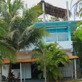 Laguna Surfing Stay