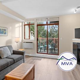 Alpenglow Lodge Studio Suite with park view by MVA