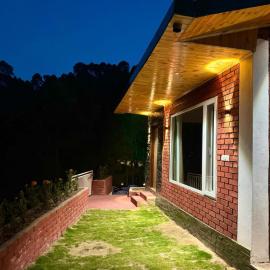 Kasauli Pine Hill Cottages I Kasauli, hotel in Kasauli